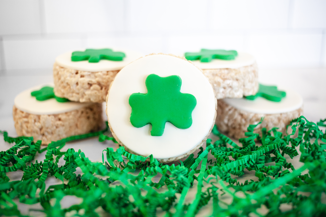 Saint Patrick's Day Rounds Rice Crispie Treats