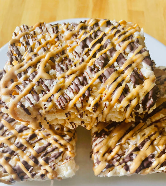 Dark Chocolate and Peanut Butter Drizzled Crispie Treat