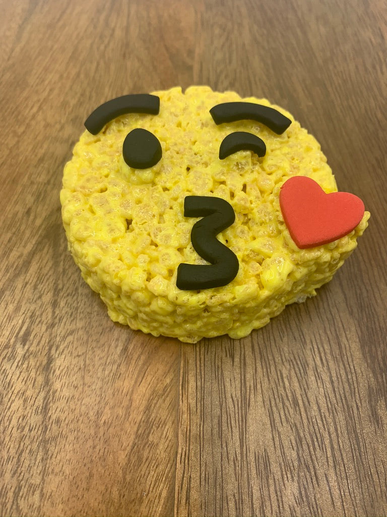 Emoji Kiss Rice Crispie Treats